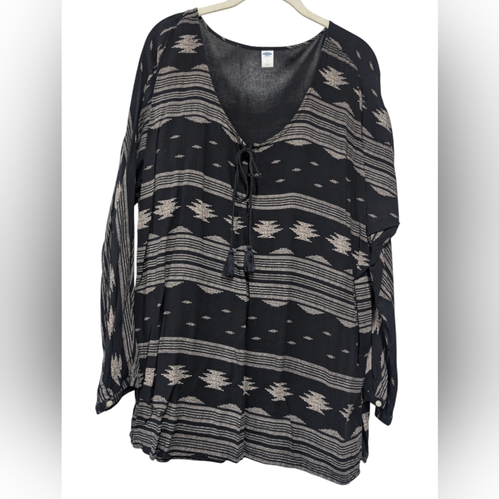 Long sleeve lightweight vintage boho blouse black with white southwest print L